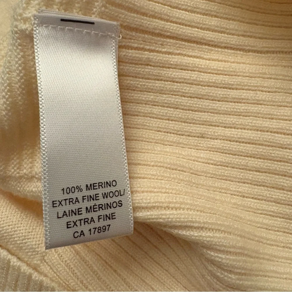Banana Republic Merino Wool button front cardigan longer style extra fine wool - Picture 15 of 16